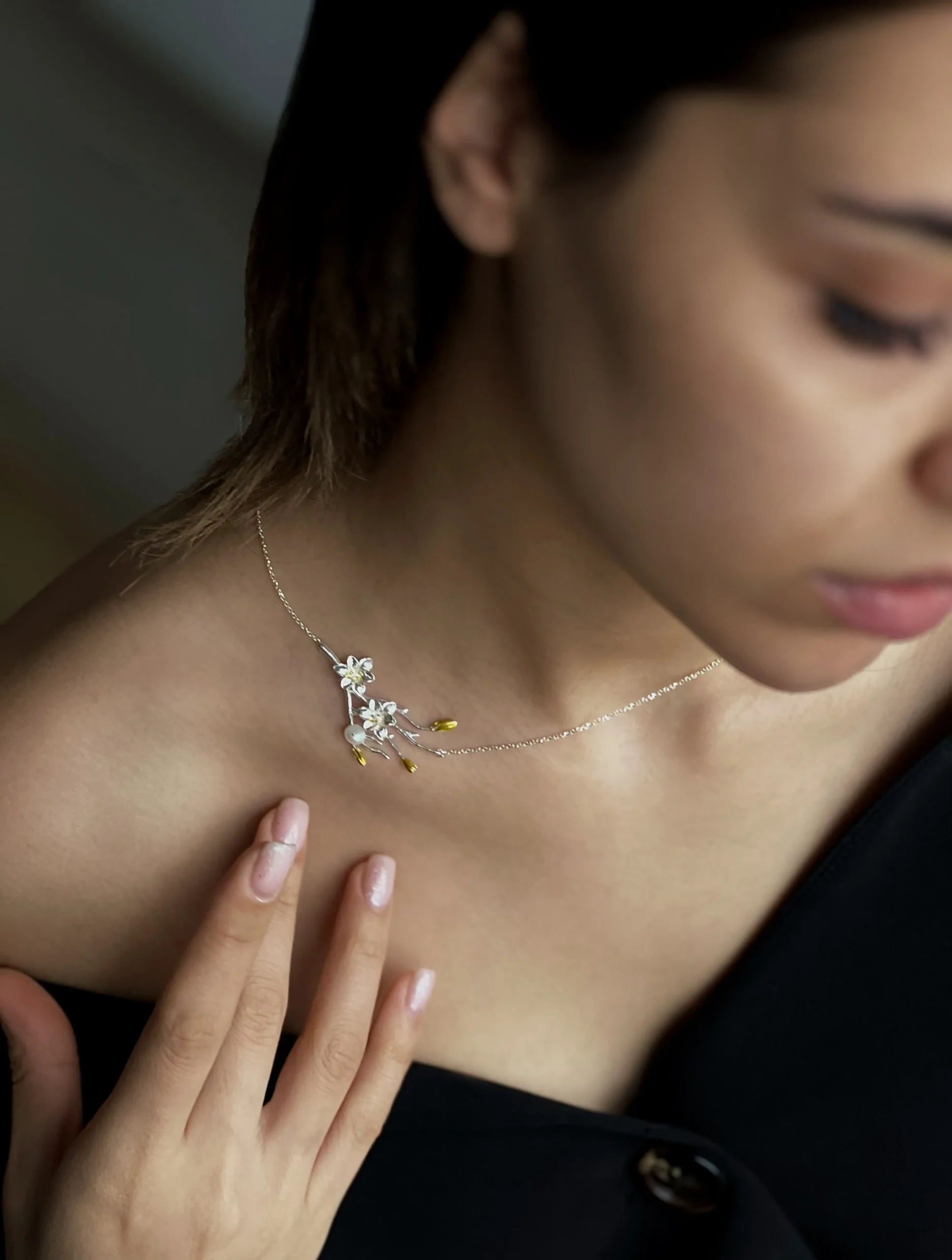 Lilium Blossom Necklace